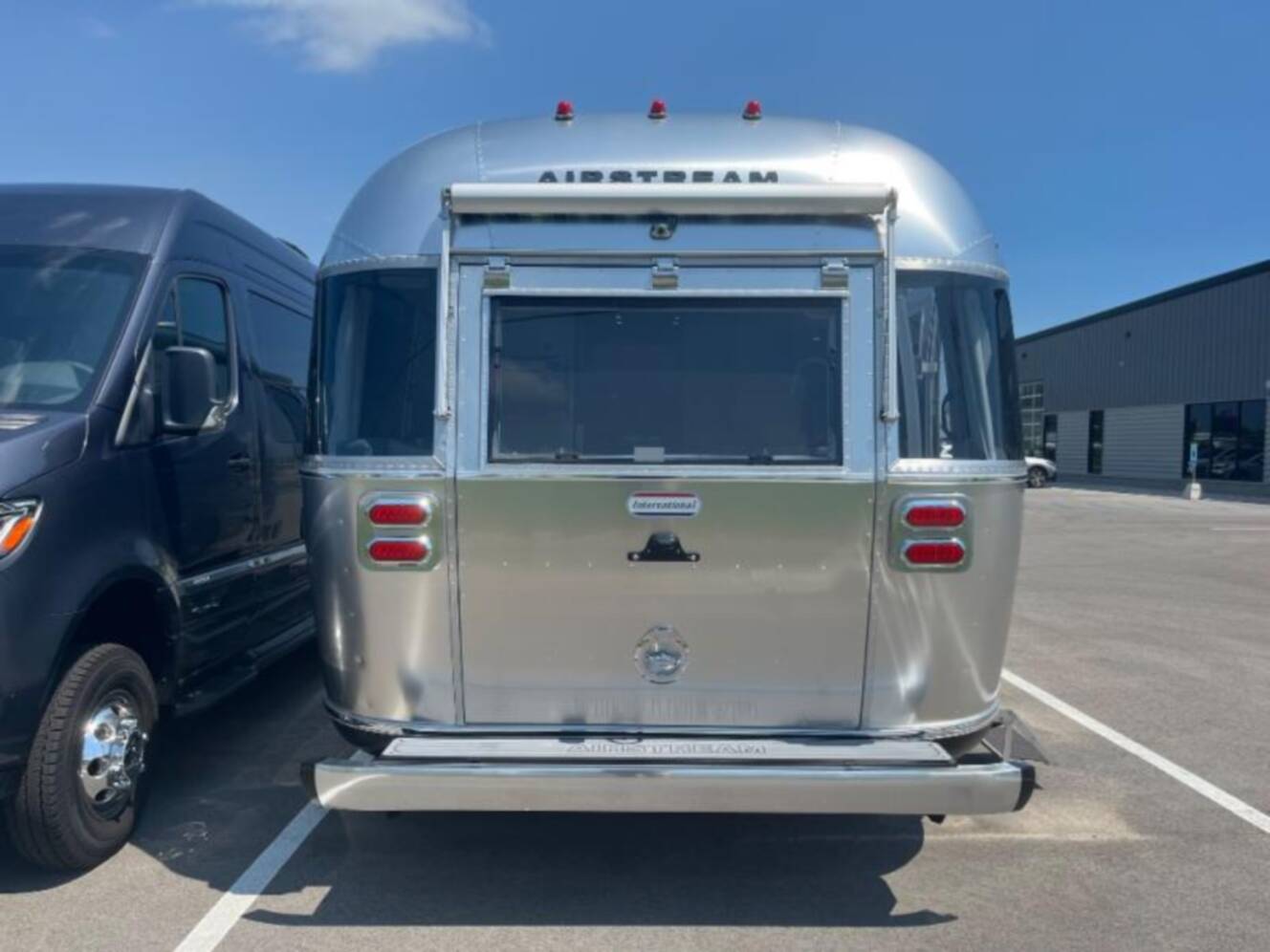 A photo of this 2027 Airstream International 25FB Twin