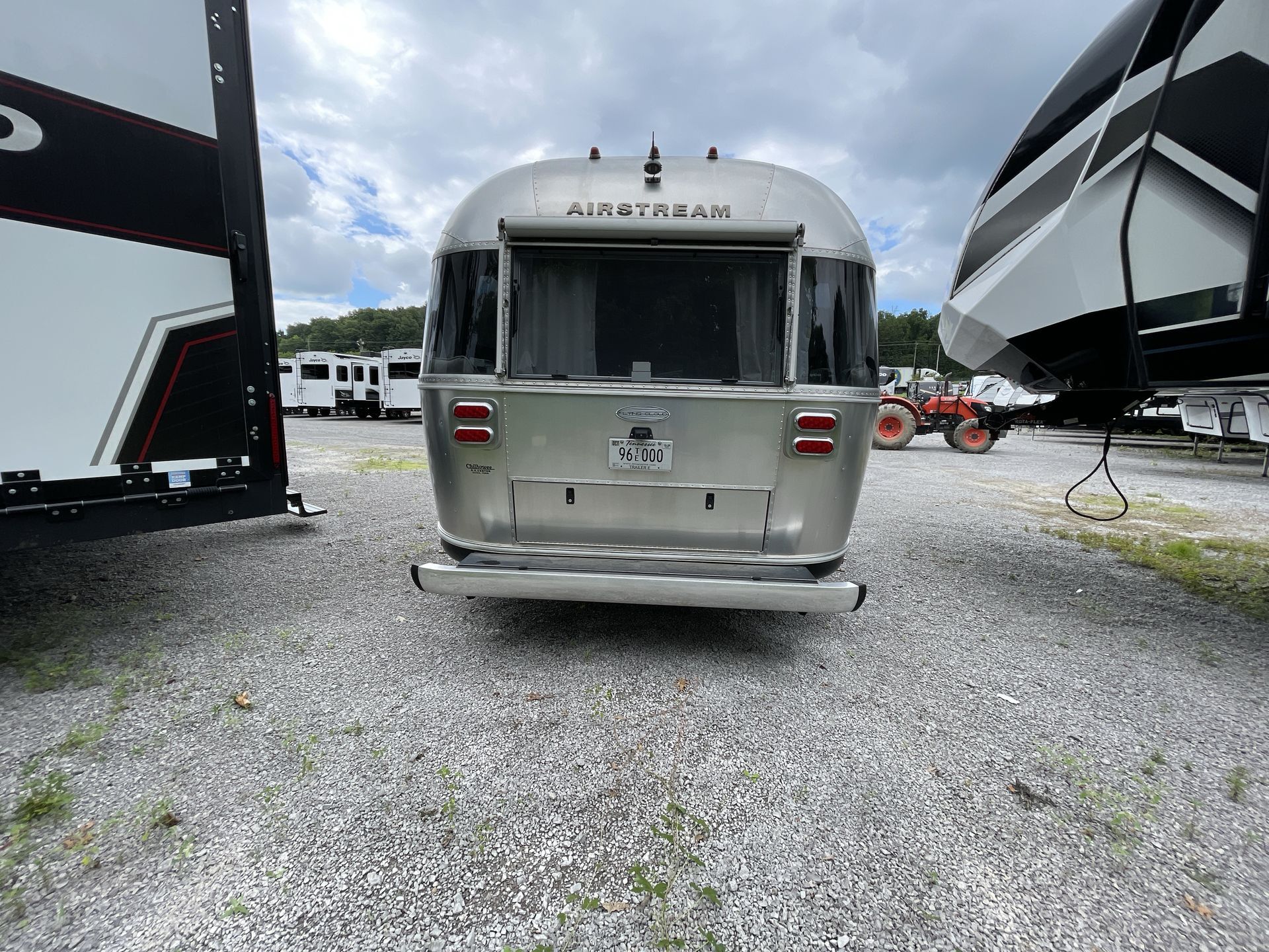 2019 Airstream Flying Cloud 30RB Twin in lebanon TN