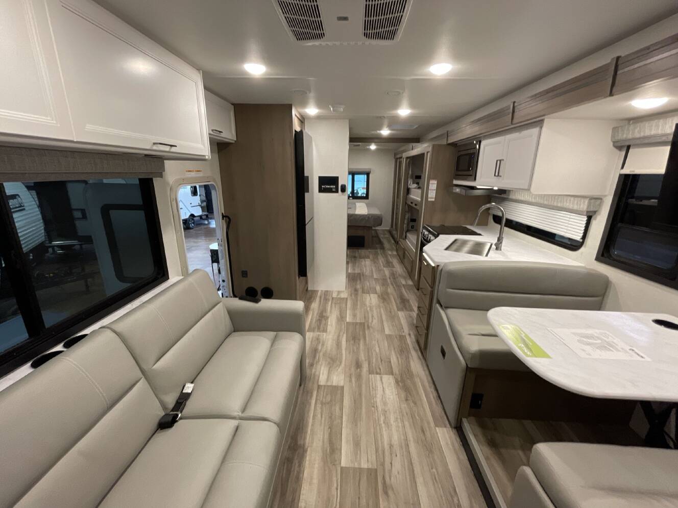 A photo of this 2027 Thor FREEDOM TRAVELER A32