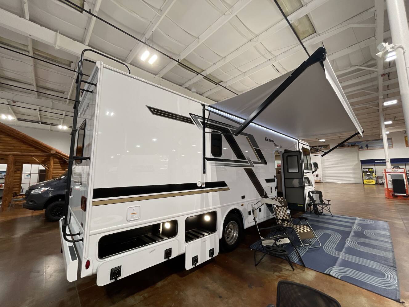 A photo of this 2027 Thor FREEDOM TRAVELER A32