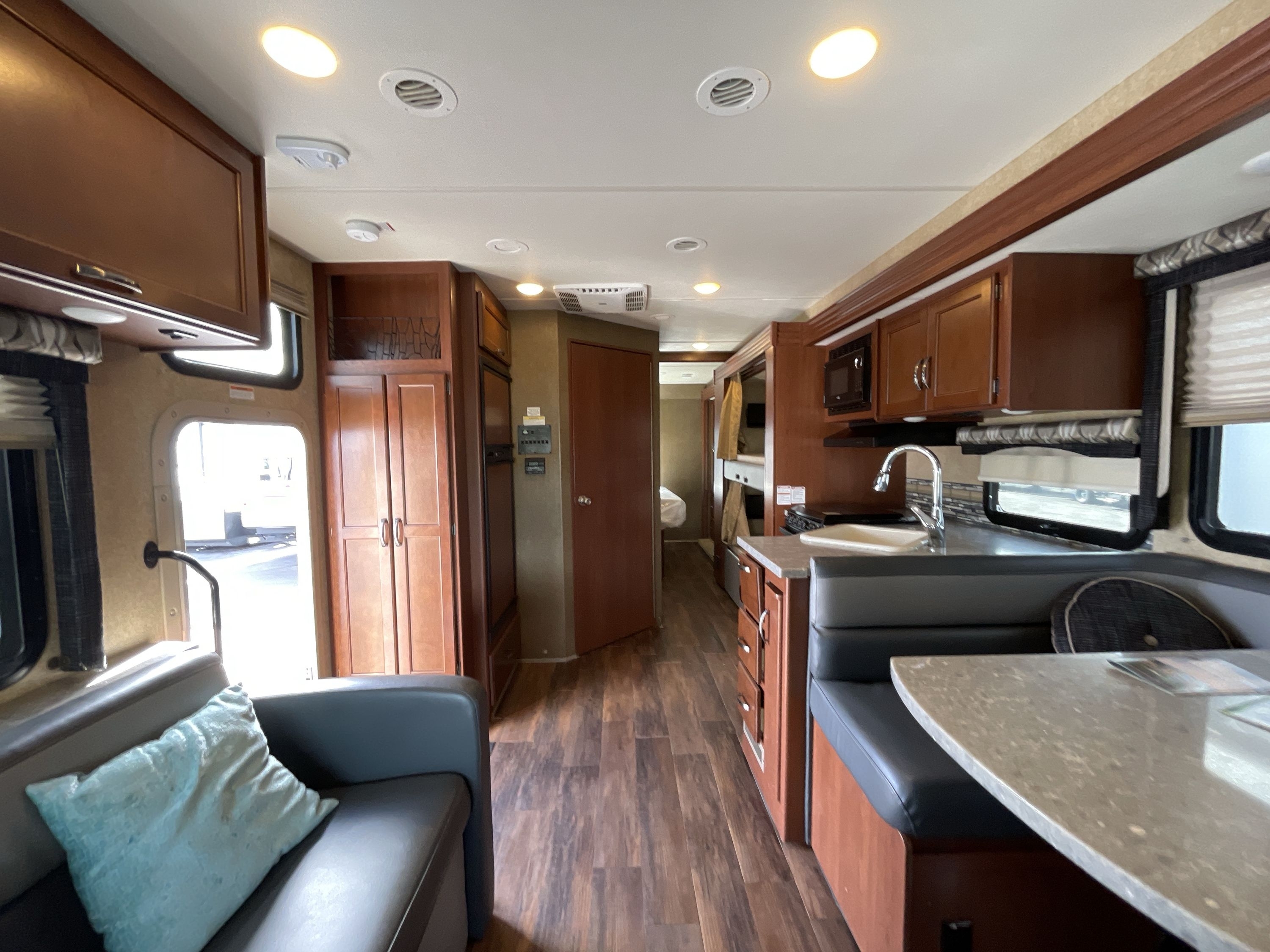 2016 Thor ACE 30.2 in pinellas park FL