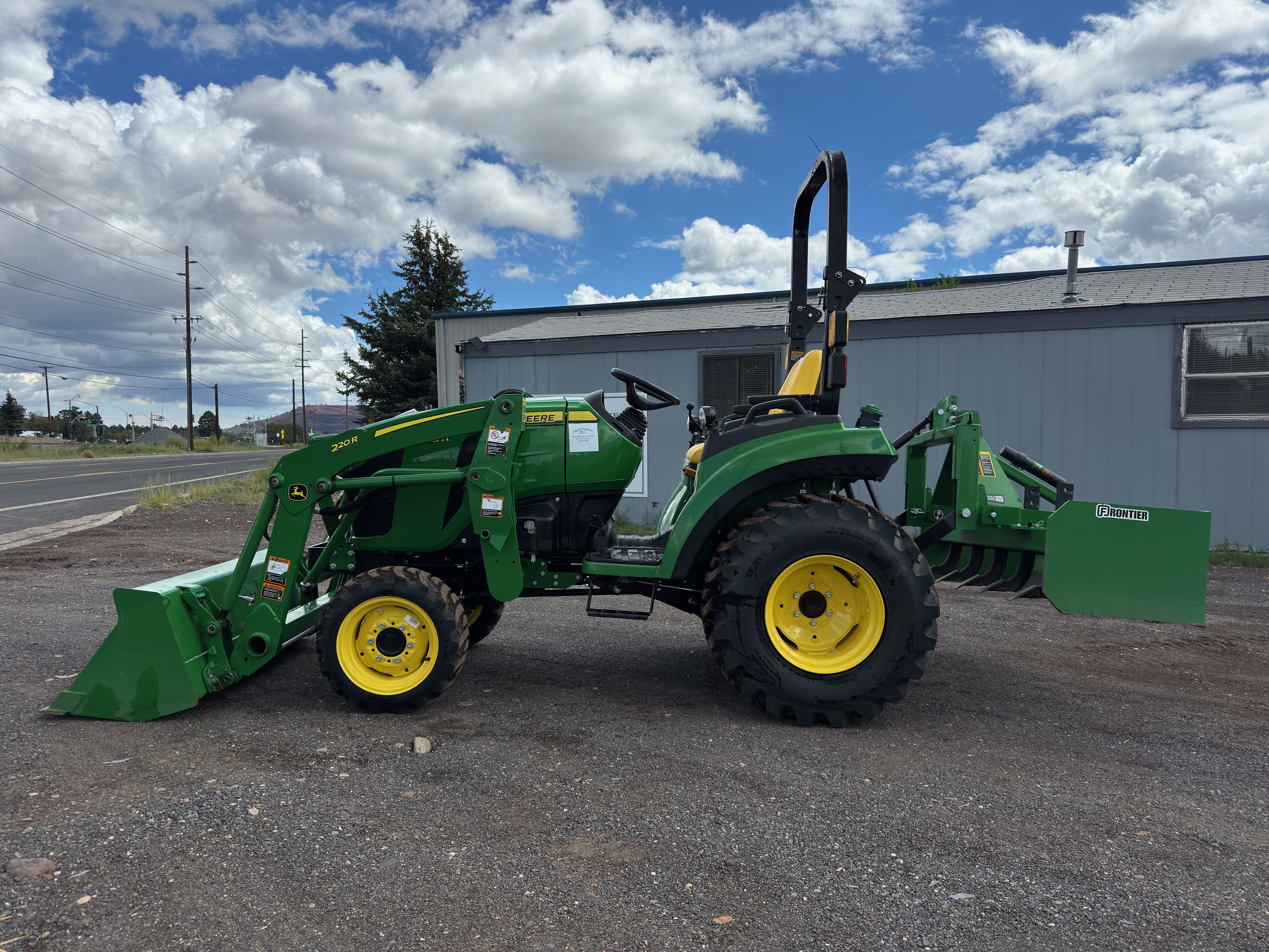 2024 JOHN DEERE 2032R in Flagstaff, AZ