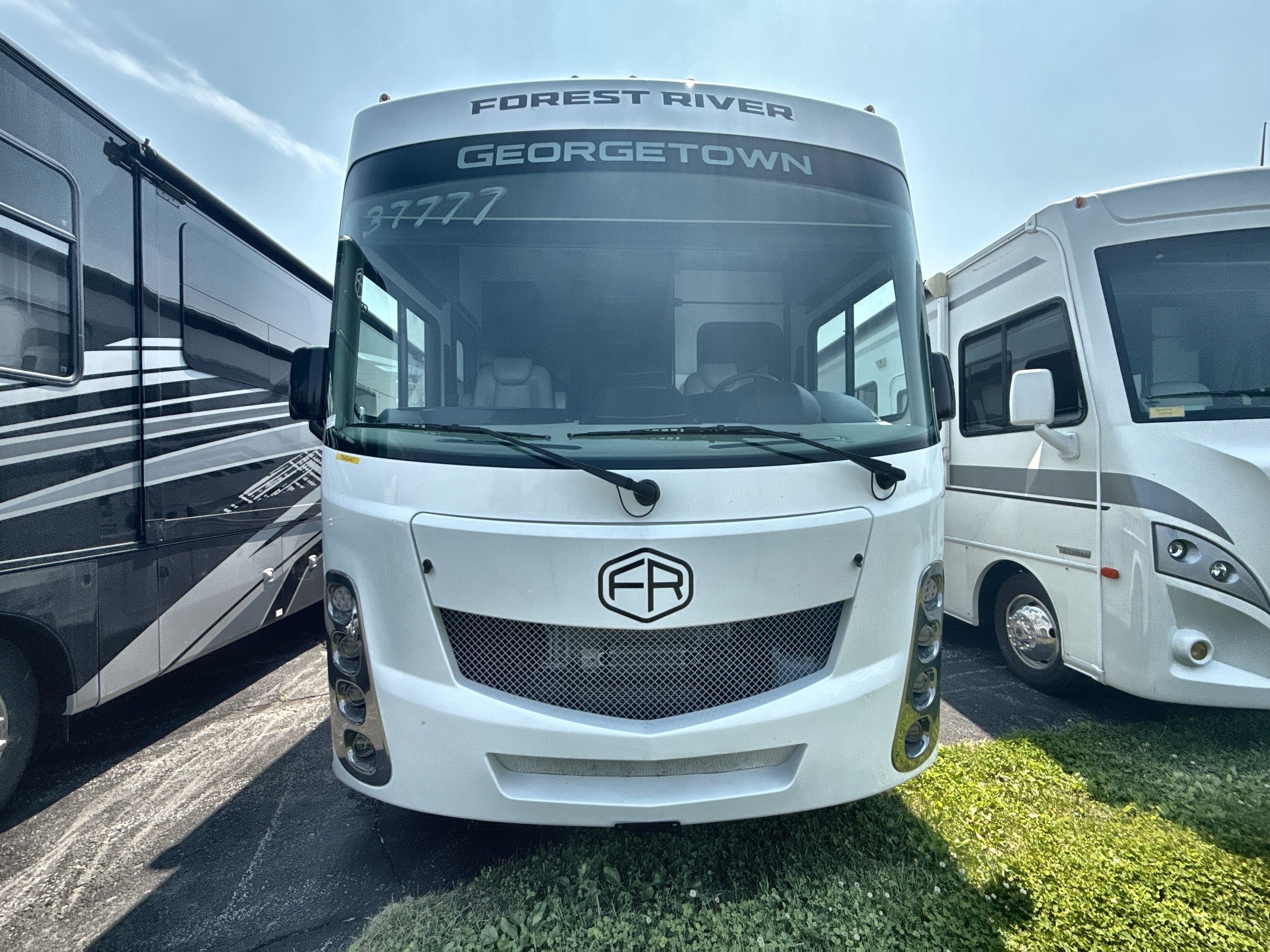 2026 Forest River GEORGETOWN 3 SERIES 29S3F in birch run MI