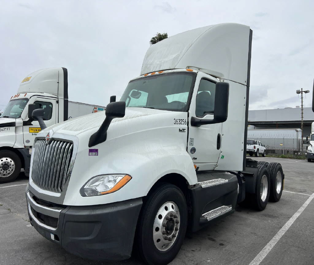 2021 INTERNATIONAL LT625 in Riverside, CA