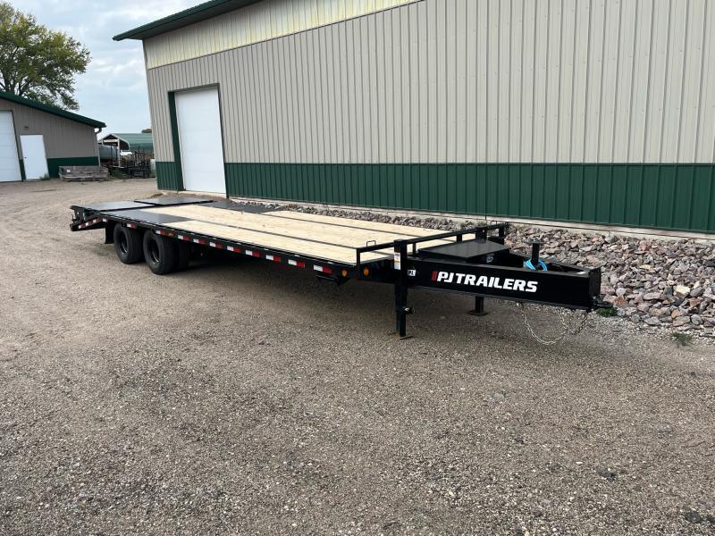 2025 PJ Trailers 28' Pintle Low-Pro in Renville, MN