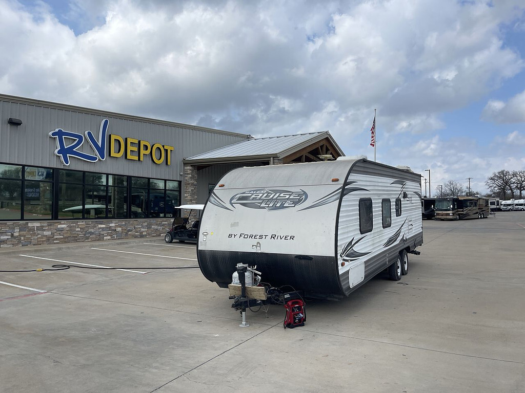 2015 Forest River SALEM CRUISE LITE 261BHXL in cleburne TX
