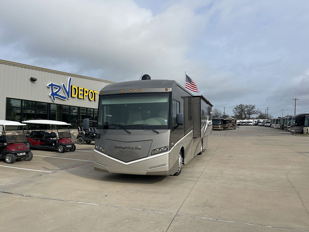 2016 Winnebago FORZA 36G in cleburne TX