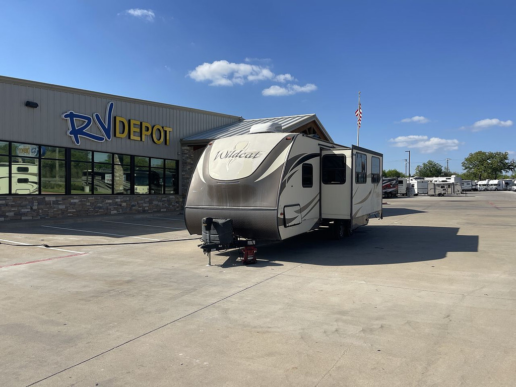 2018 Forest River WILDCAT 292QBD in cleburne TX