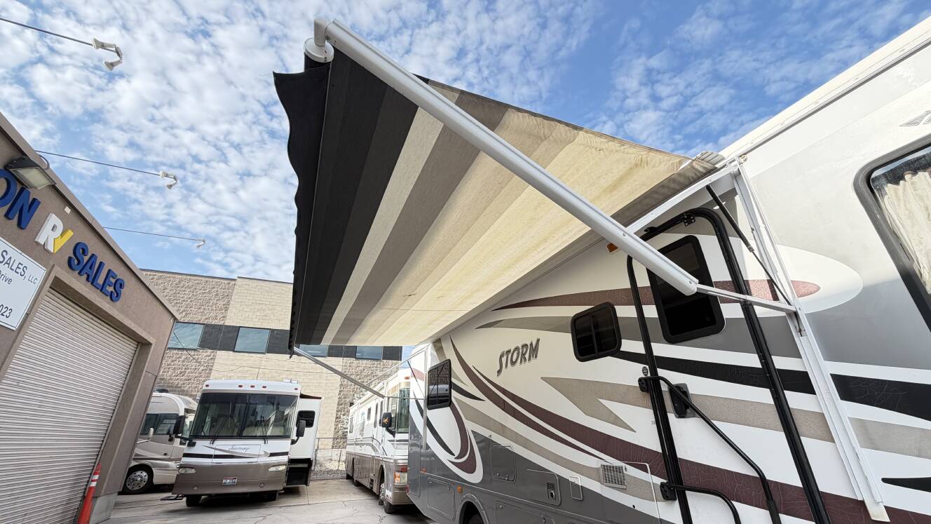A photo of this 2013 Fleetwood STORM 28MS
