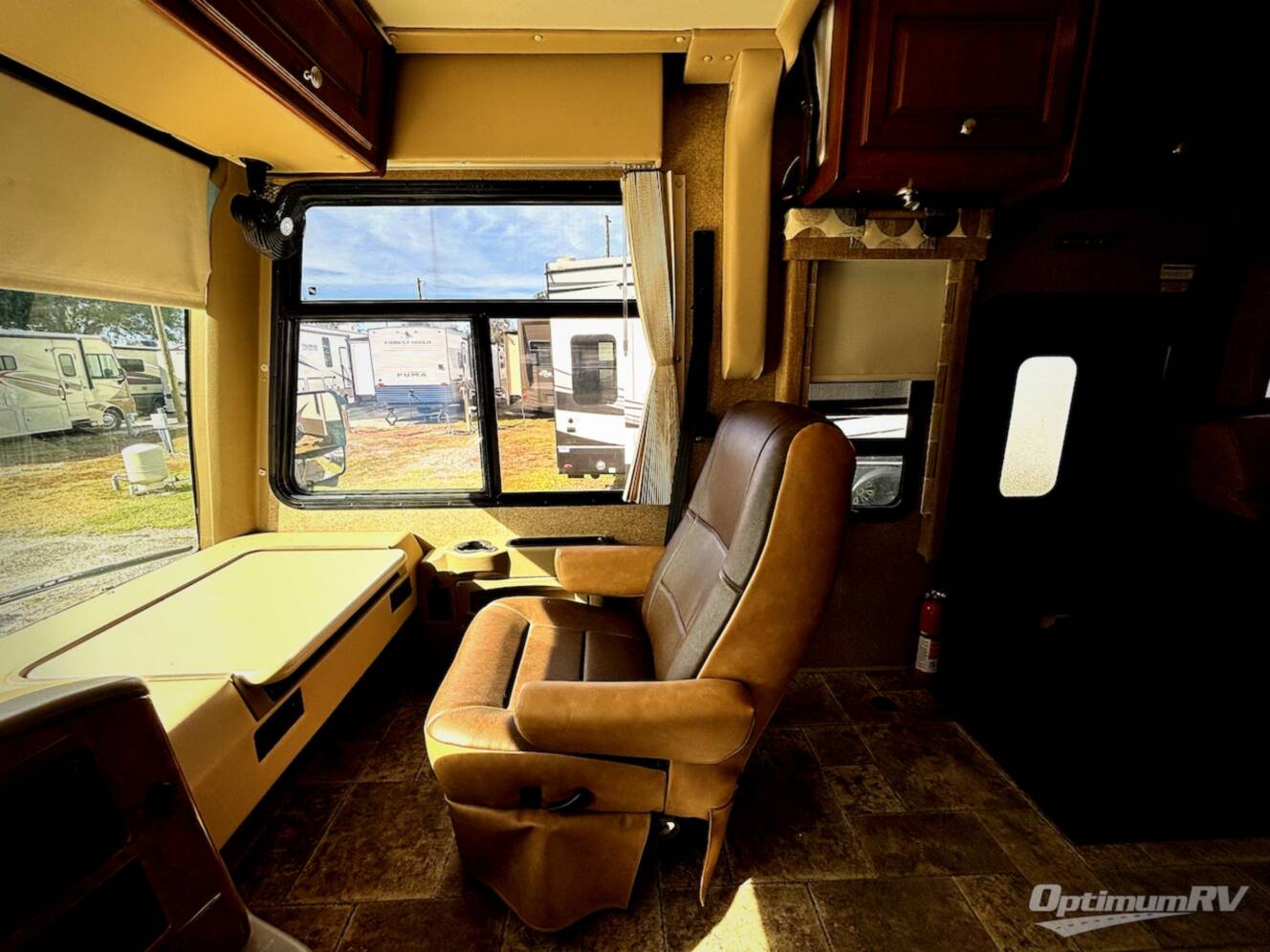 A photo of this 2014 Thor Palazzo 33 2