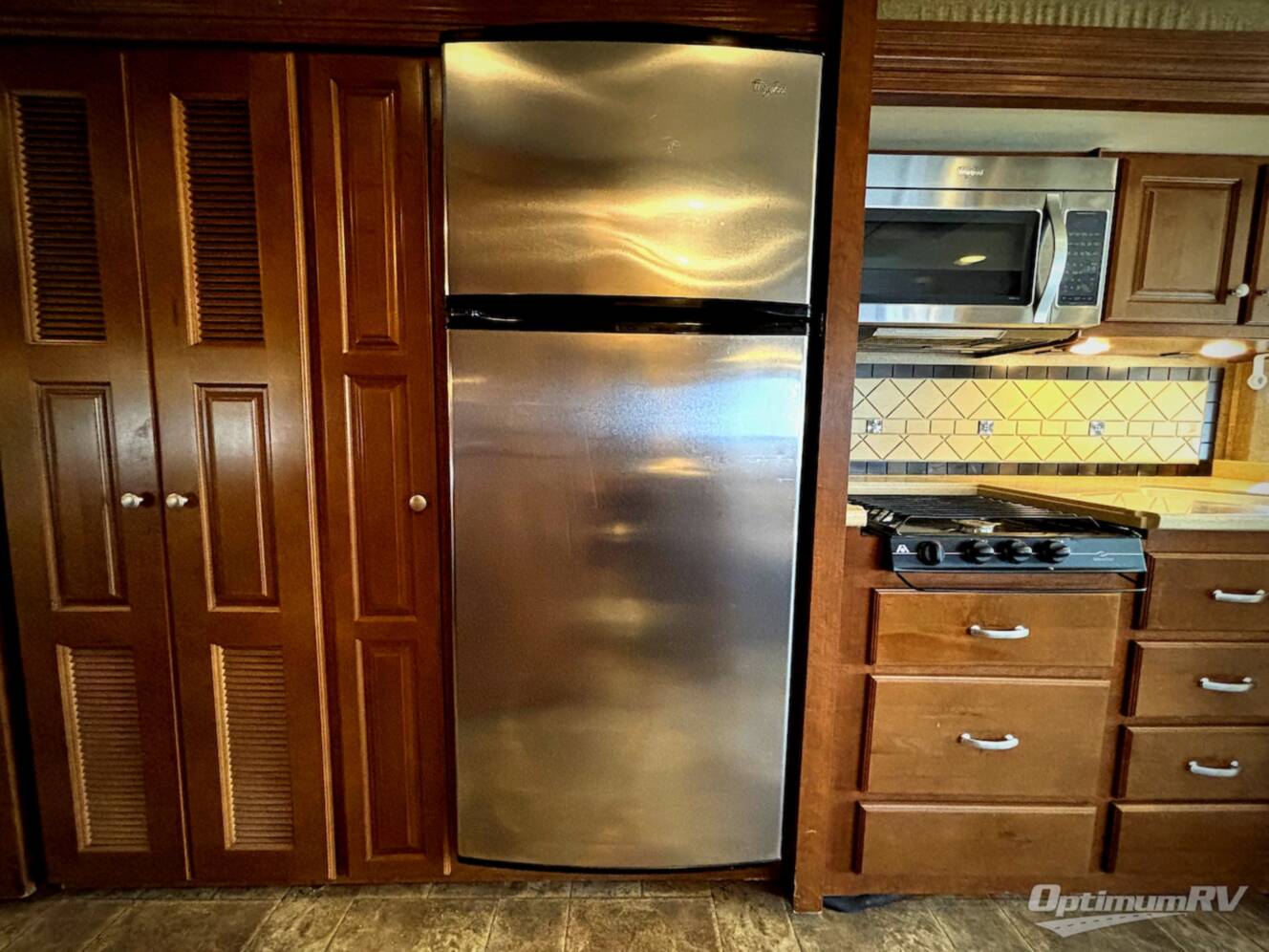 A photo of this 2014 Thor Palazzo 33 2