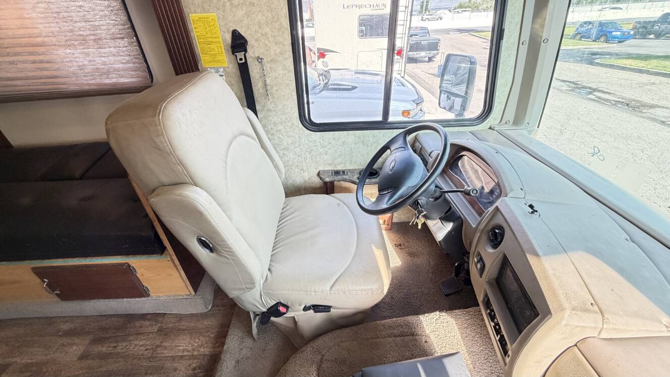 A photo of this 2013 Fleetwood STORM 28MS