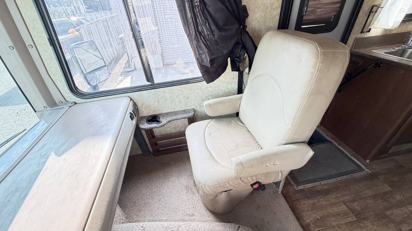 A photo of this 2013 Fleetwood STORM 28MS