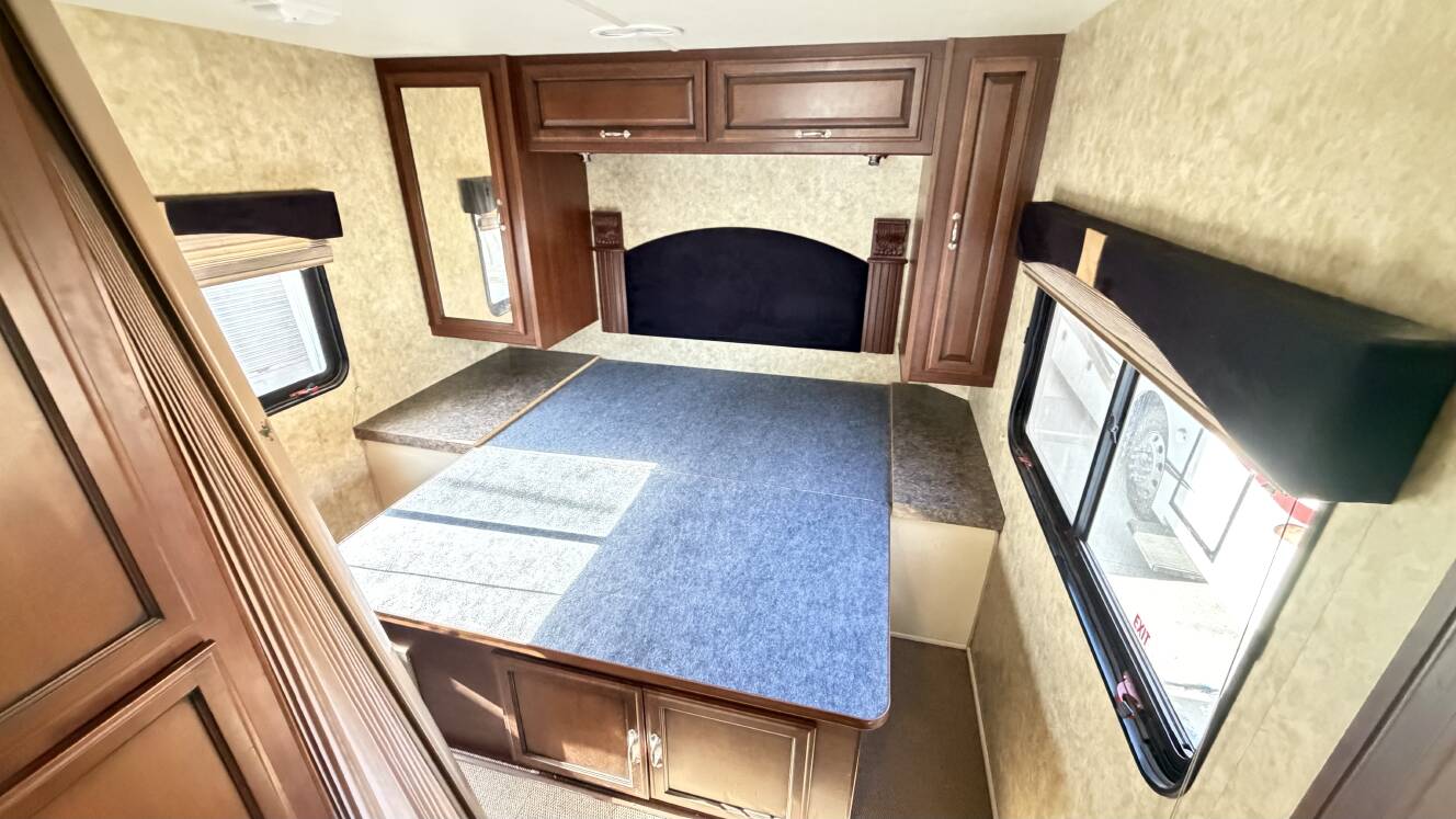 A photo of this 2013 Fleetwood STORM 28MS