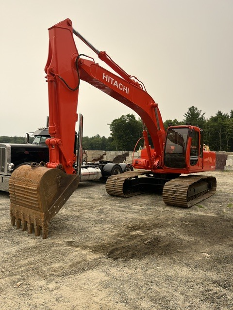 1997 HITACHI EX200LC-5 in Sterling, CT