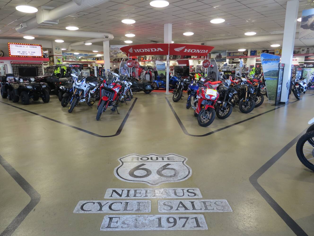 A photo of this 2025 Honda Pioneer 1000-6 Crew Deluxe