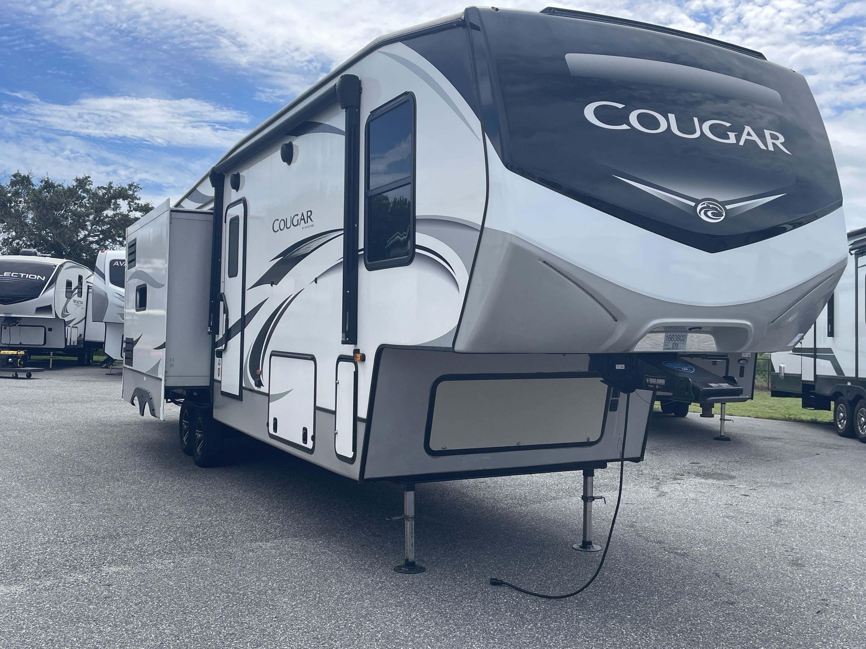 2022 Keystone COUGAR 357UMR in summerfield FL