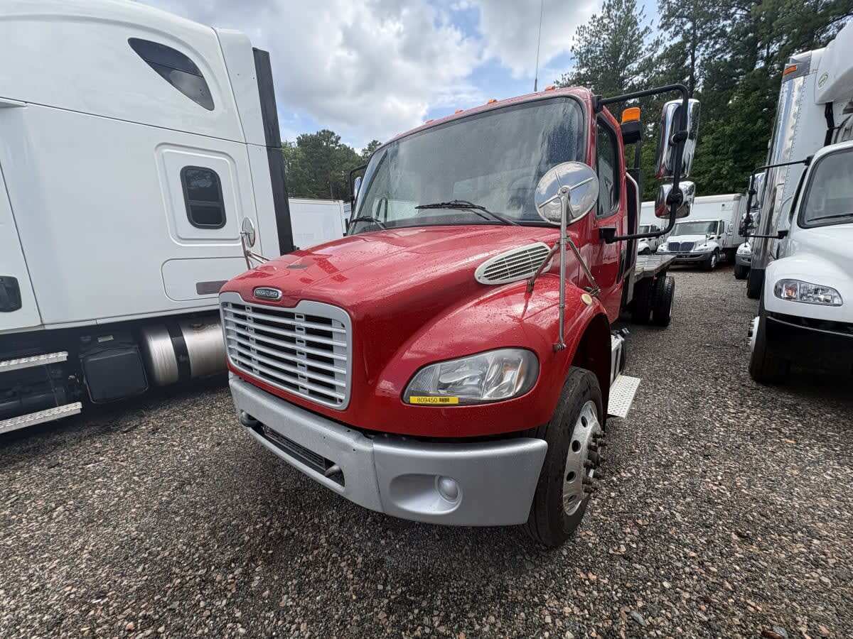 2019 FREIGHTLINER BUSINESS CLASS M2 106 in Richmond, VA