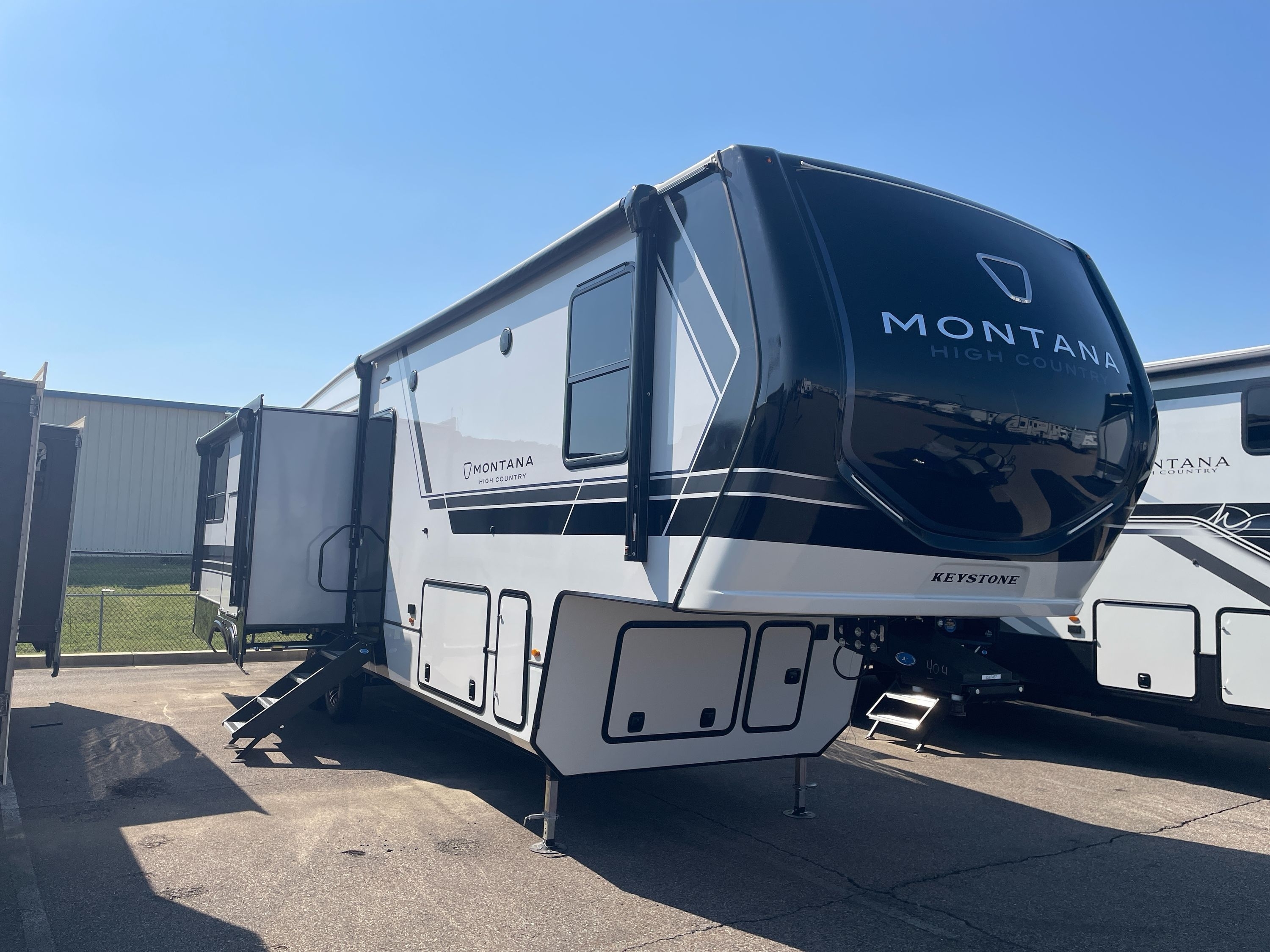 2026 Keystone MONTANA HIGH COUNTRY 325RK in olive branch MS