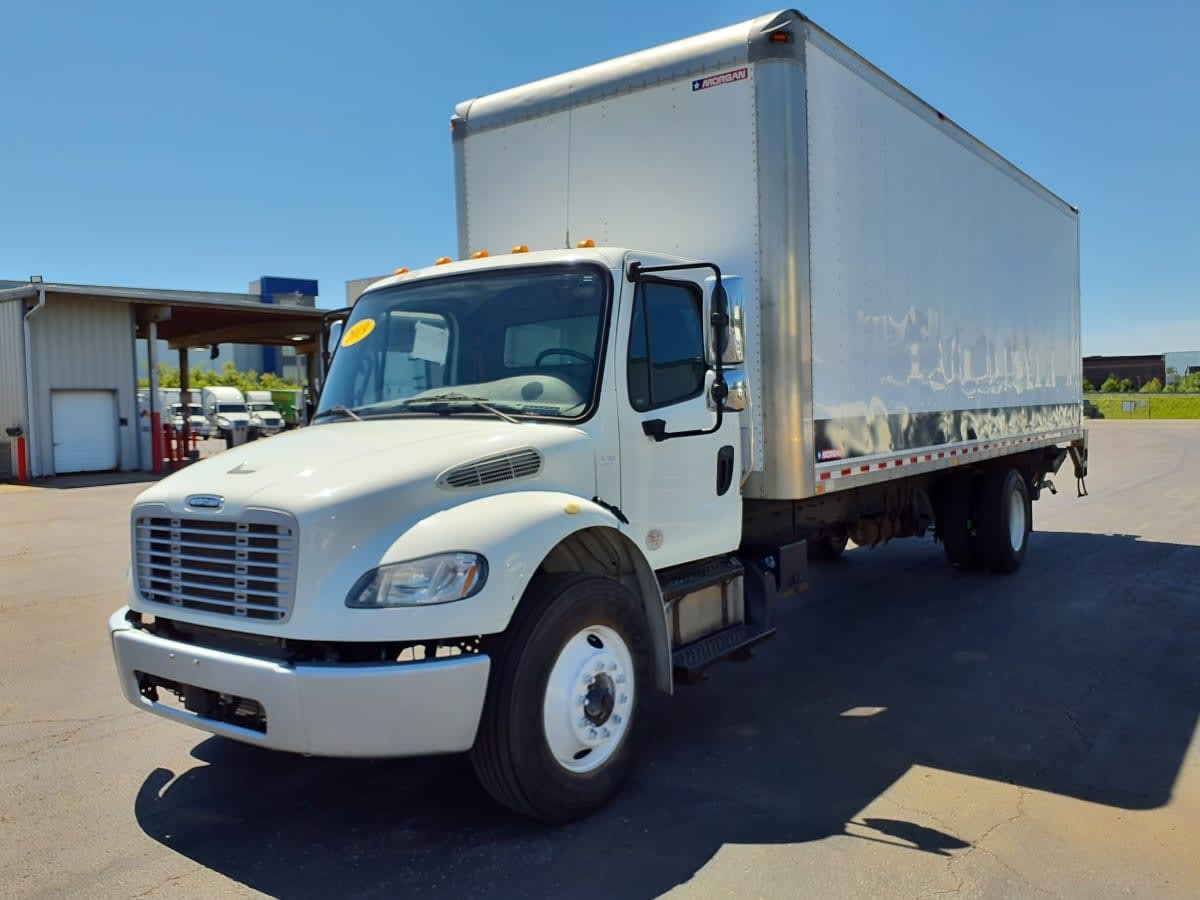 2019 FREIGHTLINER BUSINESS CLASS M2 106 in O Fallon, MO