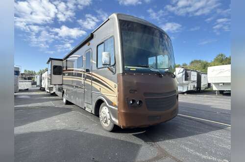 2016 Fleetwood BOUNDER 35K in apollo PA