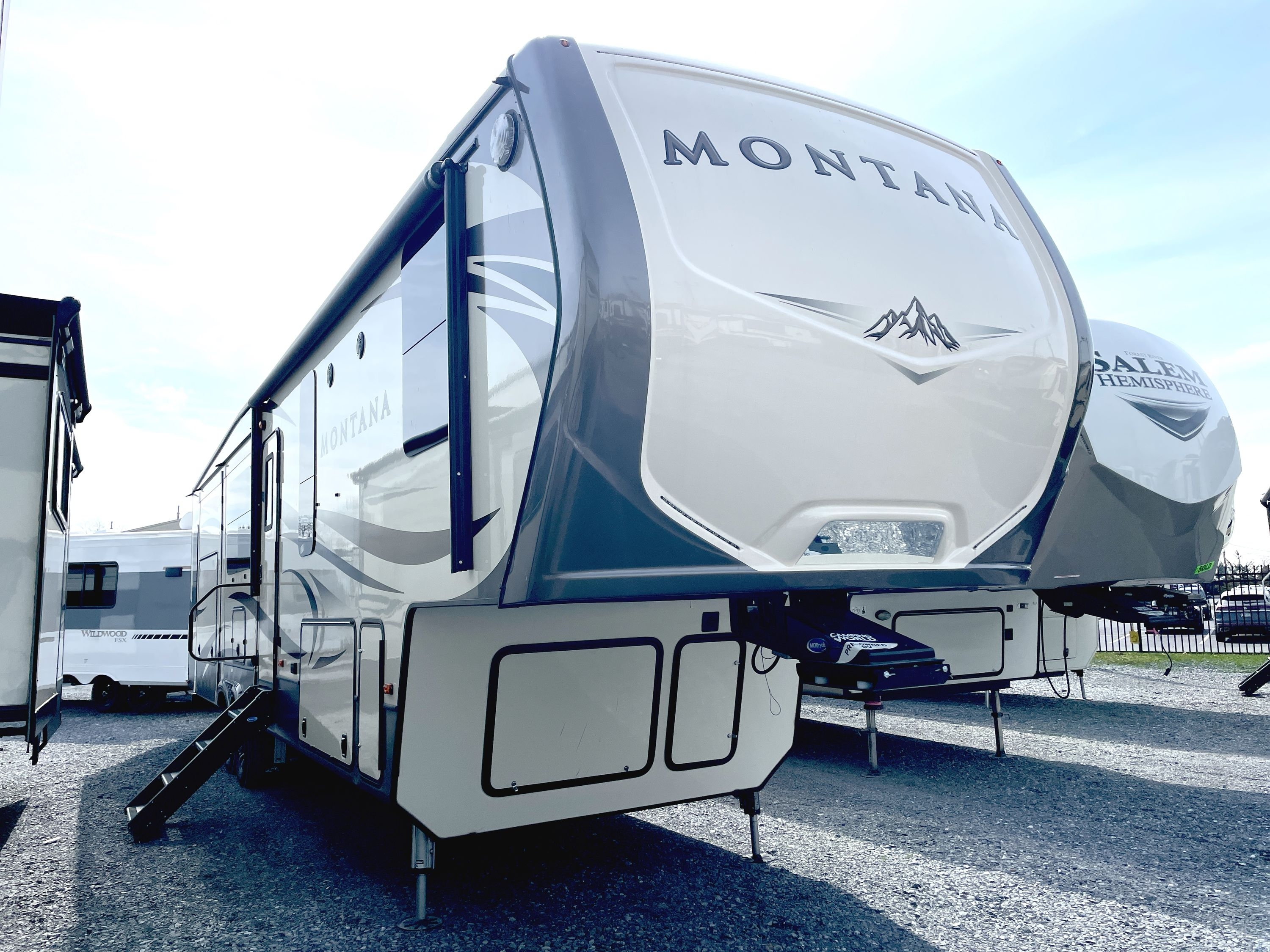 2018 Keystone MONTANA 3661RL in harrisburg PA