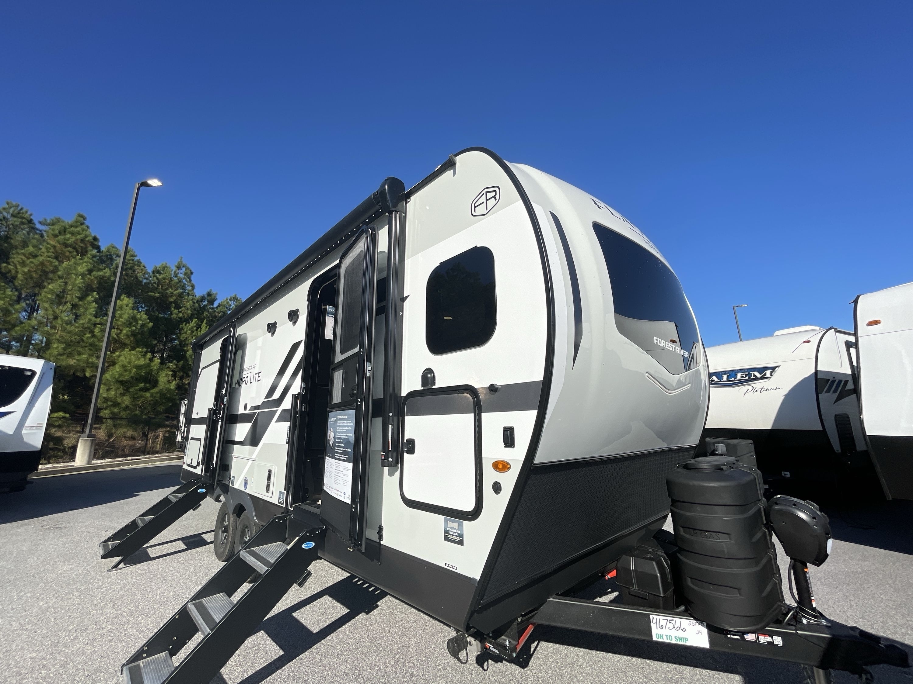 2026 Forest River FLAGSTAFF MICRO LITE 25FKB RV