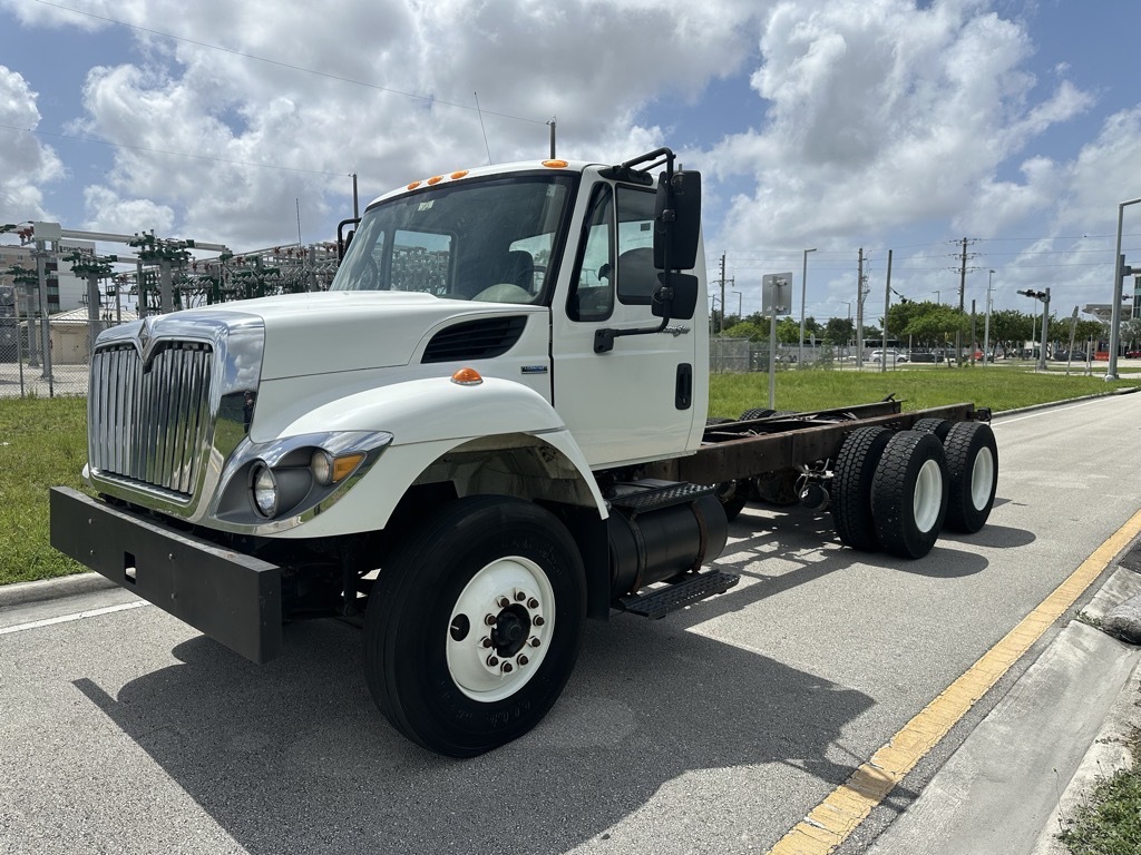 2008 INTERNATIONAL 7000 in Miami, FL