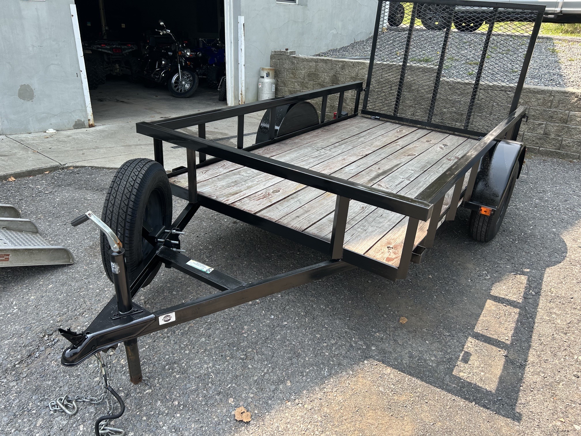 2023 Carry-On Trailers 5.5 x 10 ft. 3K Pipe Top Rail Utility Trailer in cumberland MD