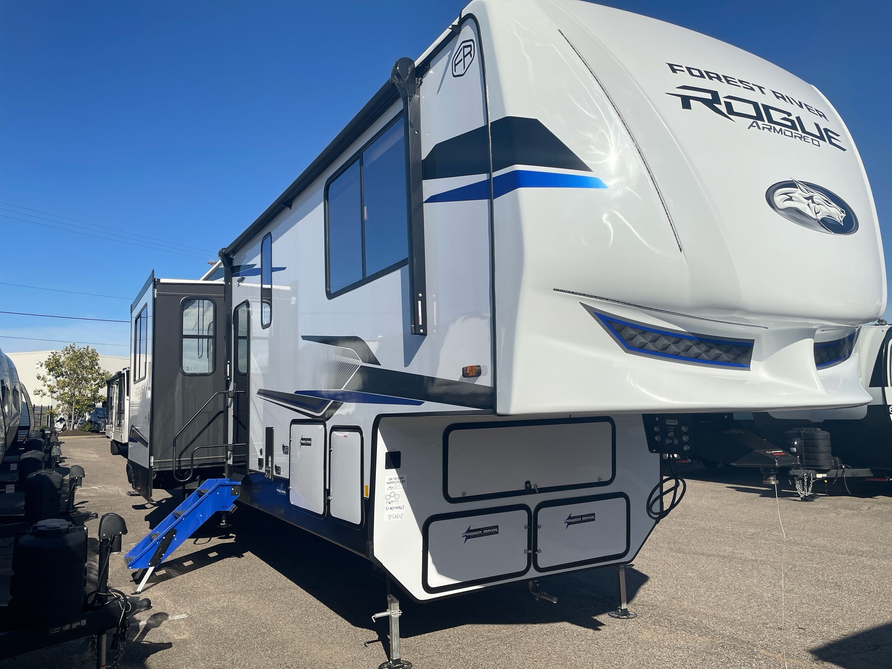 2026 Forest River ROGUE ARMORED 351G2 in olive branch MS