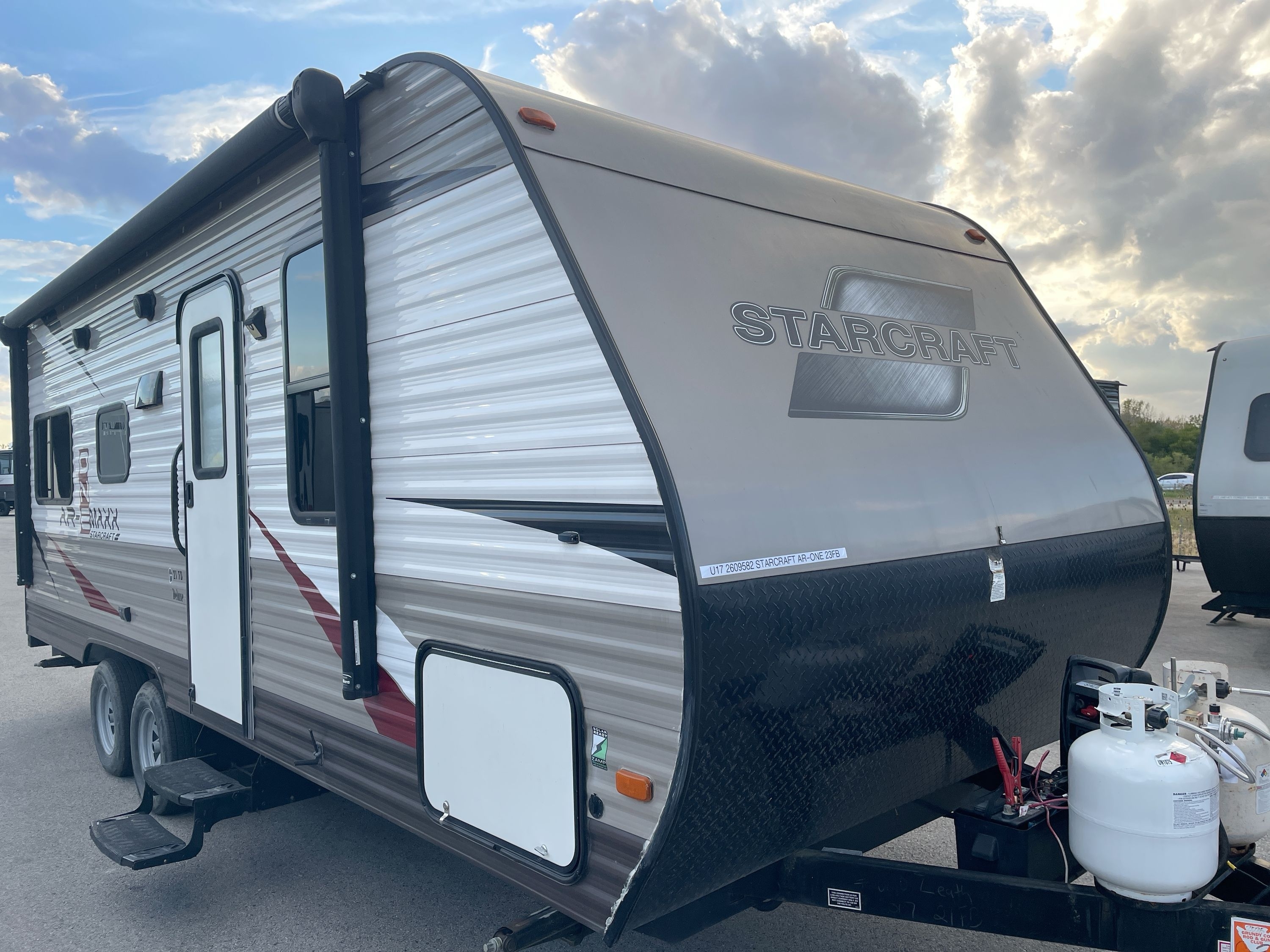 2017 Starcraft AR-ONE 23FB RV