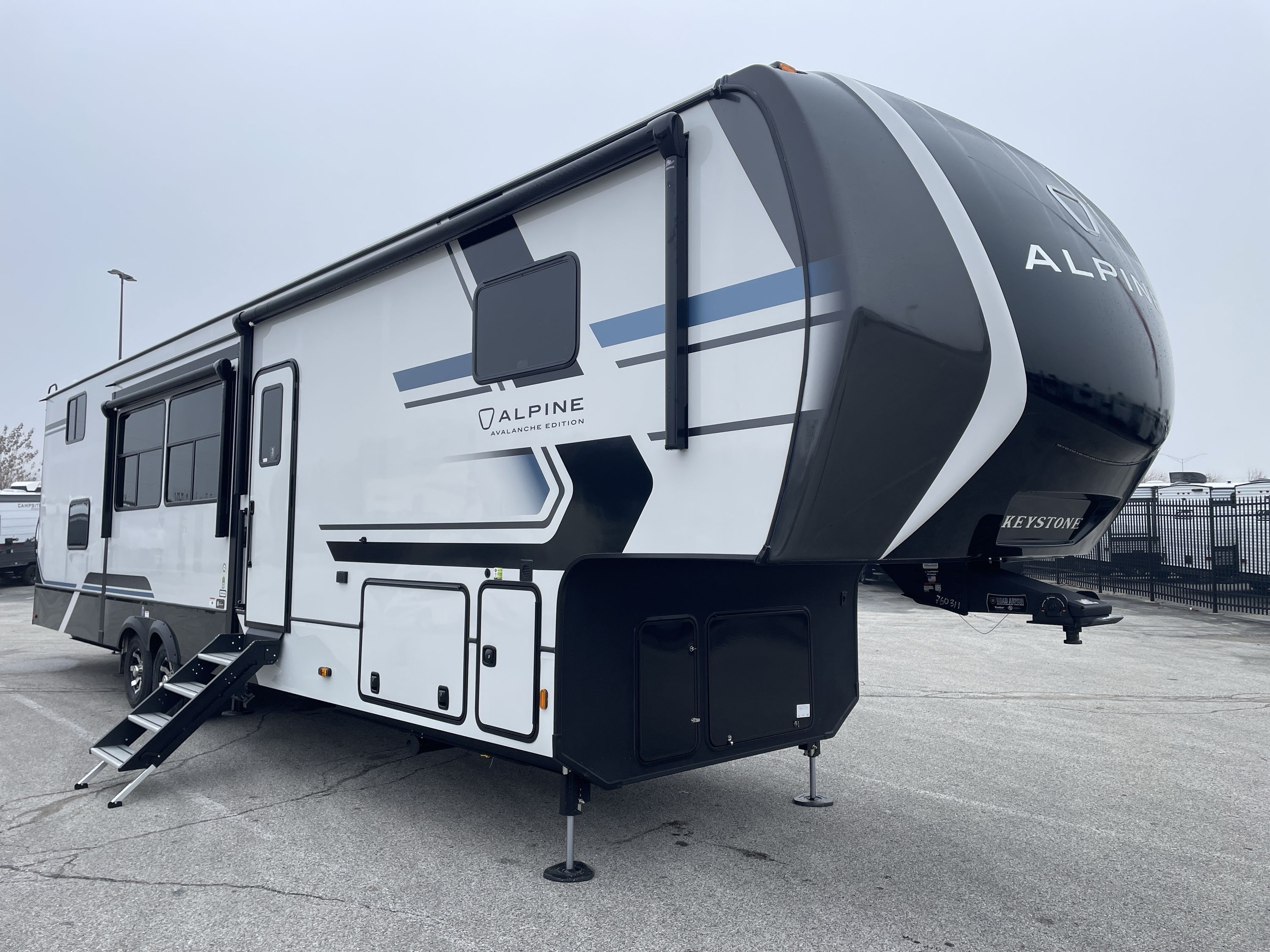 2026 Keystone AVALANCHE 390DS in lincoln NE