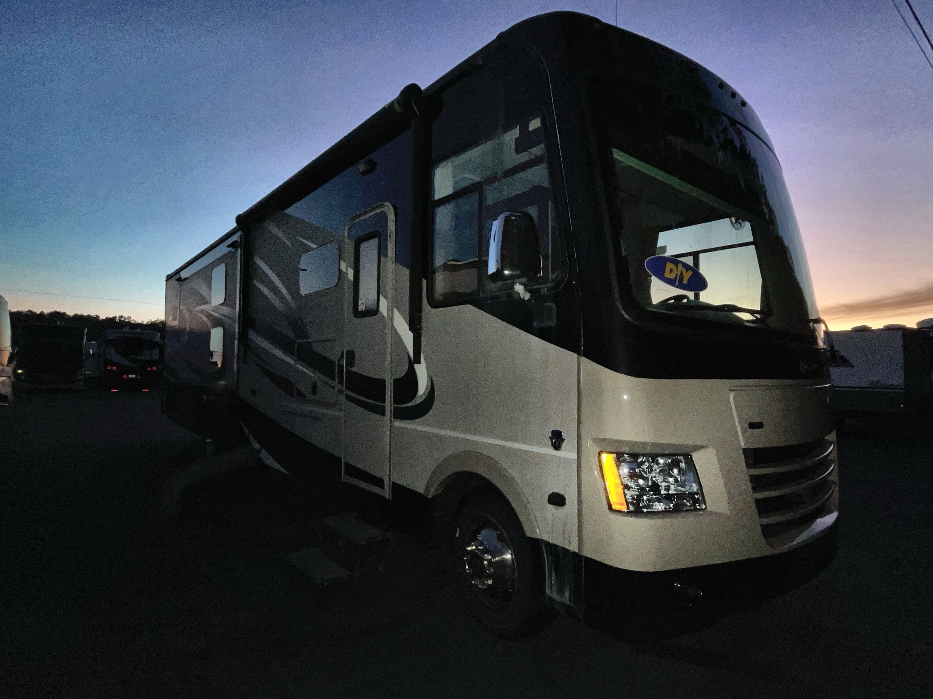 2017 Coachmen MIRADA 35BH in ridgeland SC