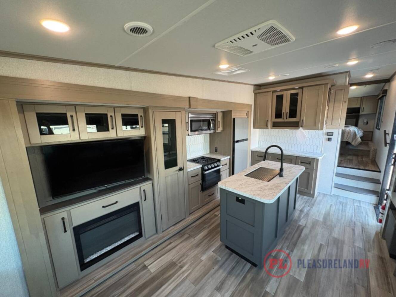 A photo of this 2024 Grand Design Reflection 150 Series 295RL