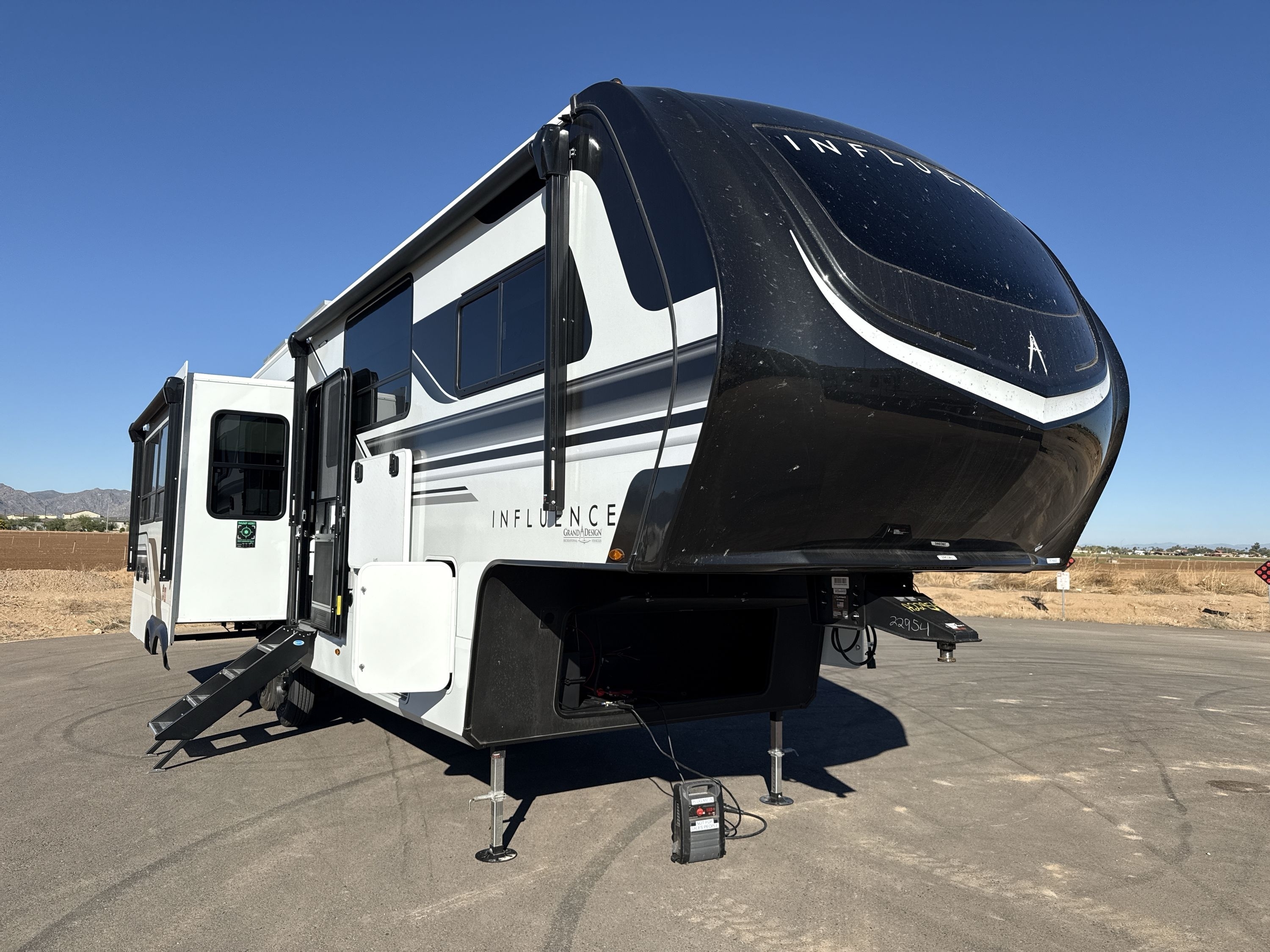 2026 Grand Design INFLUENCE 2903RL in surprise AZ