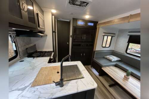 2024 Coachmen FREEDOM EXPRESS ULTRA LITE 226RBS in chichester NH