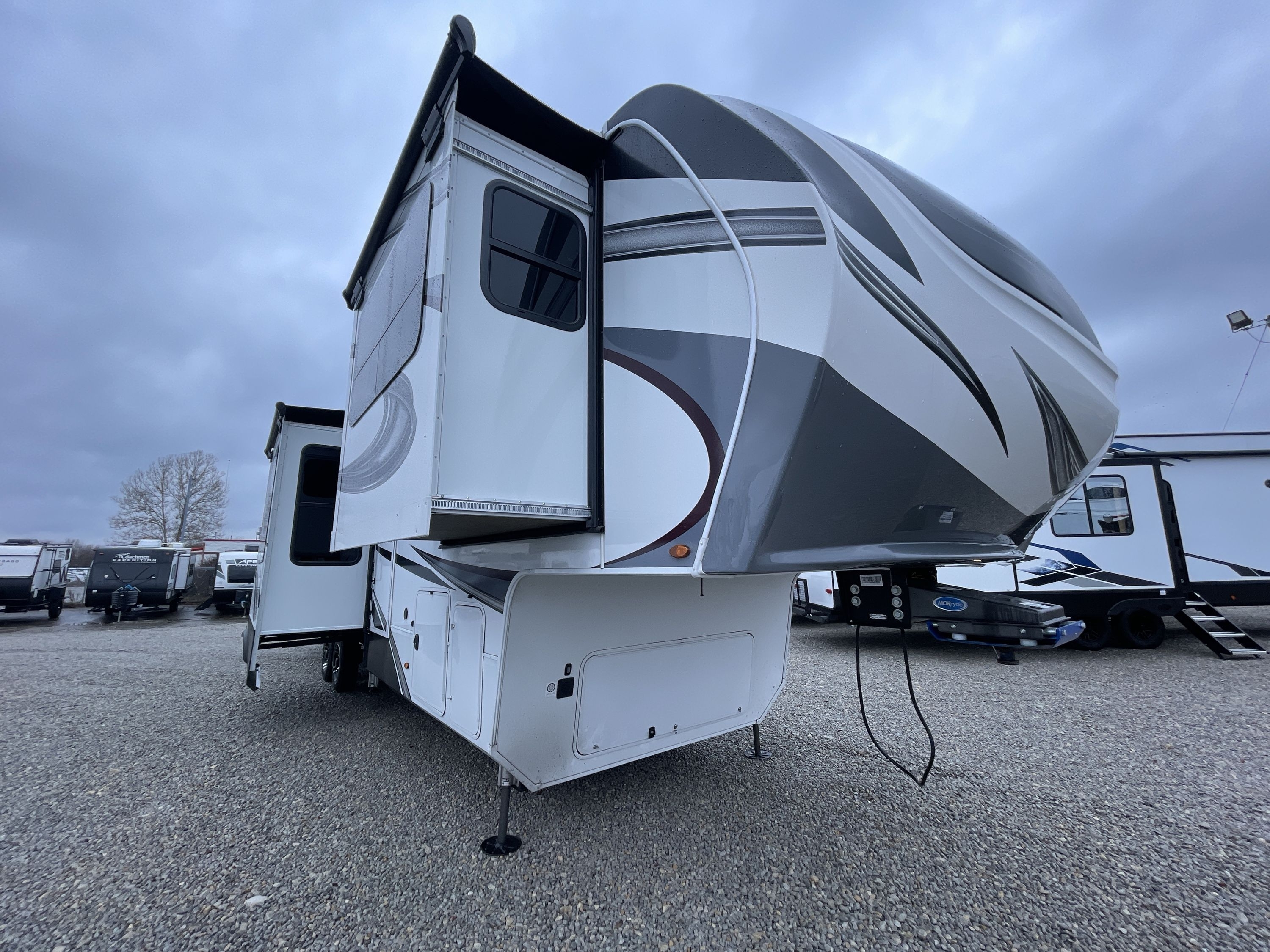 2023 Grand Design SOLITUDE 380FL in piqua OH