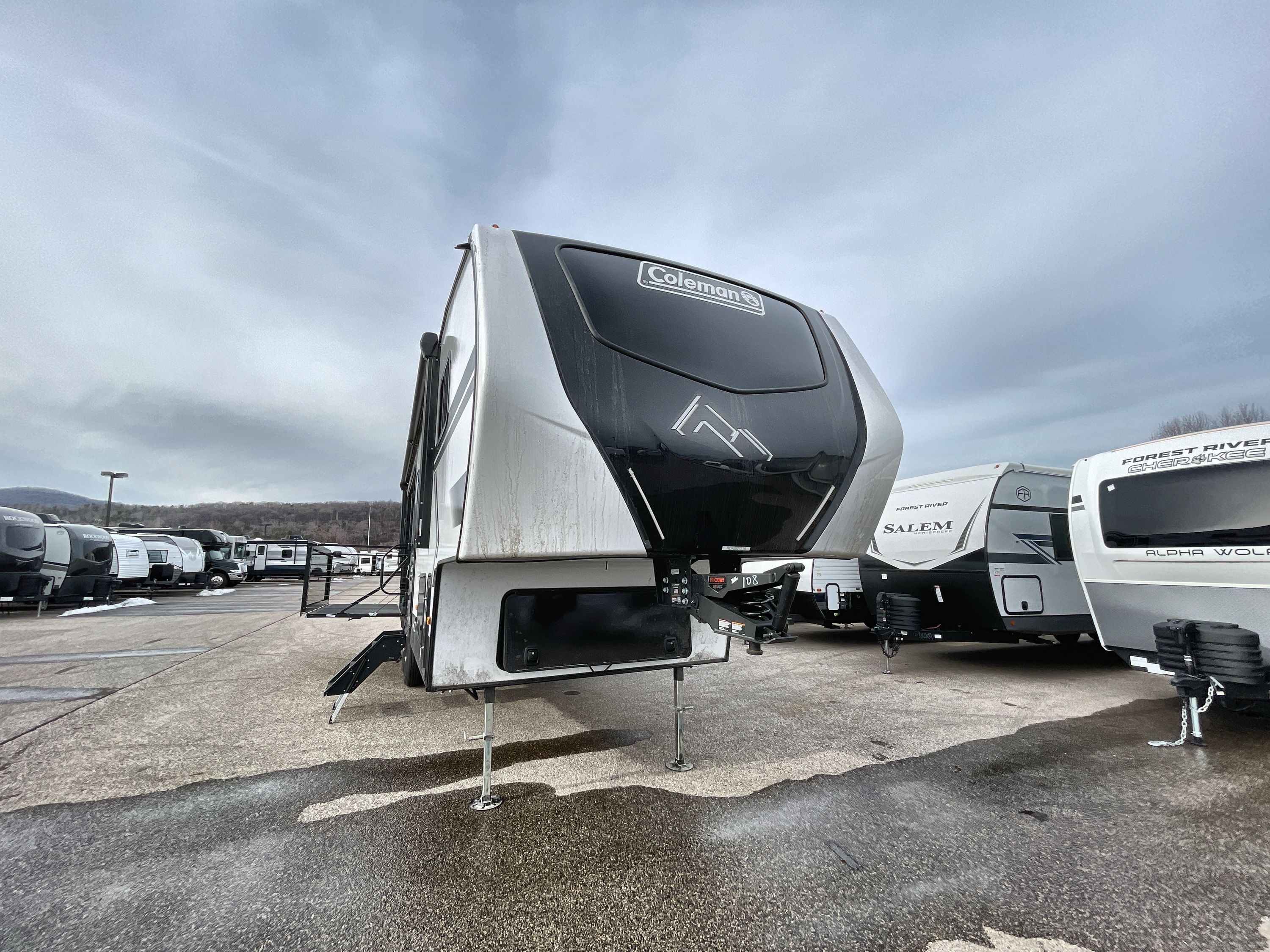 2026 Keystone COLEMAN LEGACY 2800SUNDECK in roanoke VA