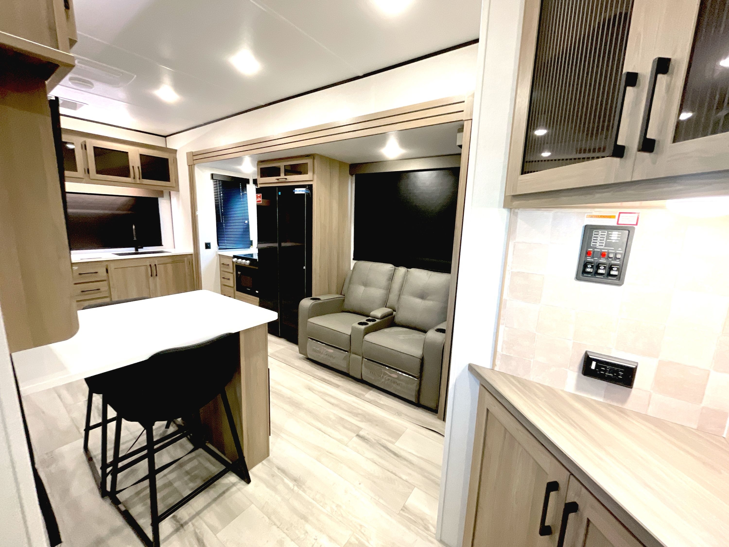 2026 Keystone COLEMAN LEGACY 2800SUNDECK in harrisburg PA