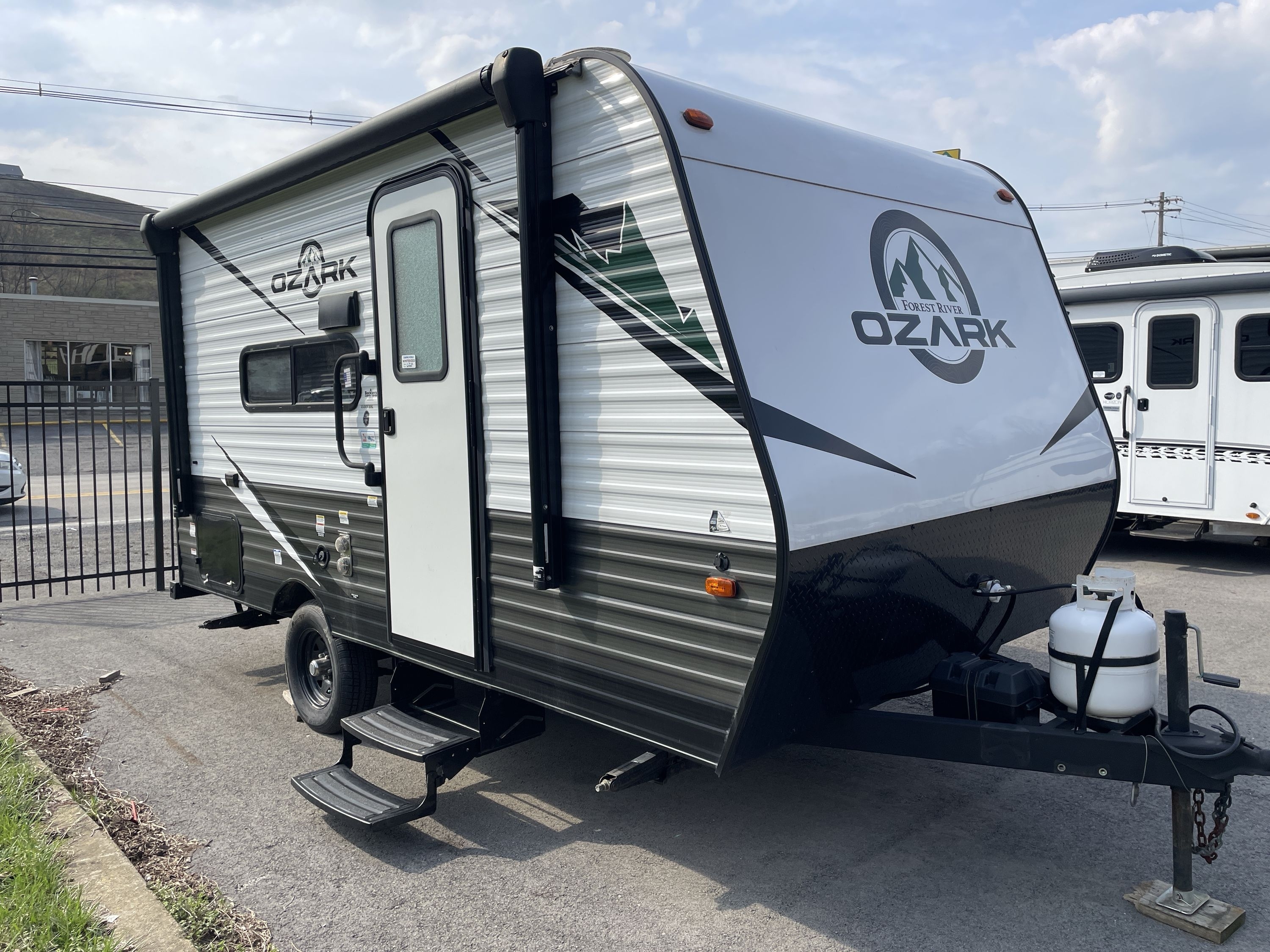 2023 Forest River OZARK 1530VBK RV