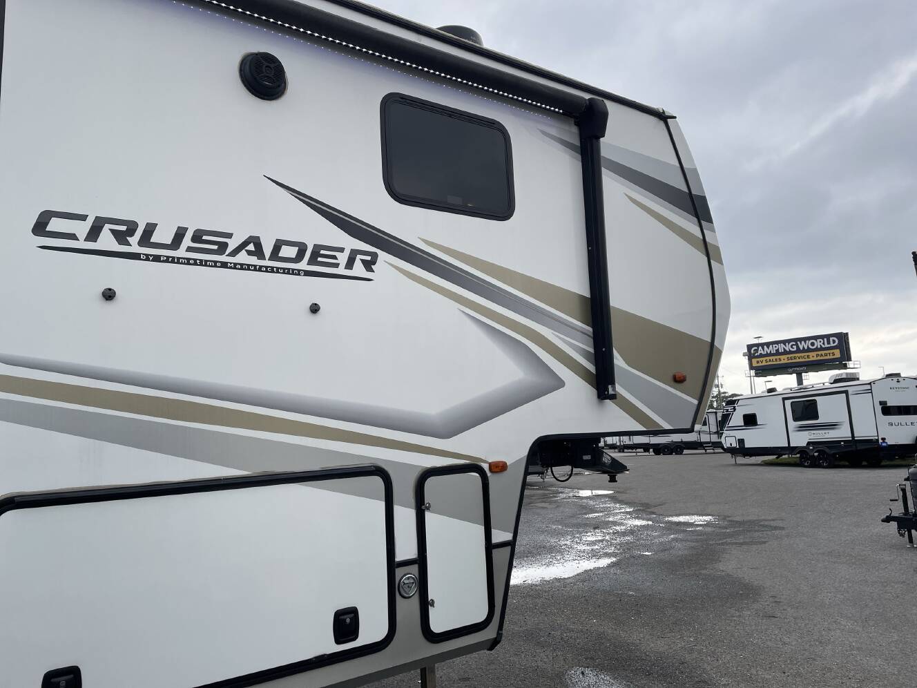 A photo of this 2024 Prime Time CRUSADER 335RLP
