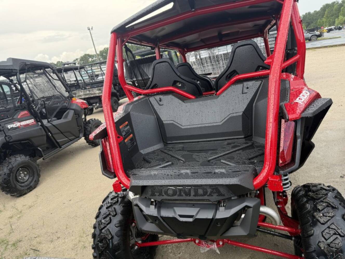 A photo of this 2026 Honda Talon 1000X 4 FOX Live Valve