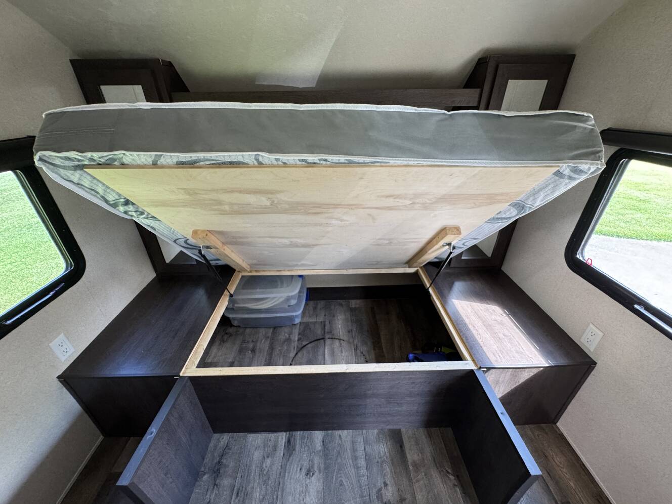 A photo of this 2018 Forest River WILDWOOD X-LITE 261BHXL