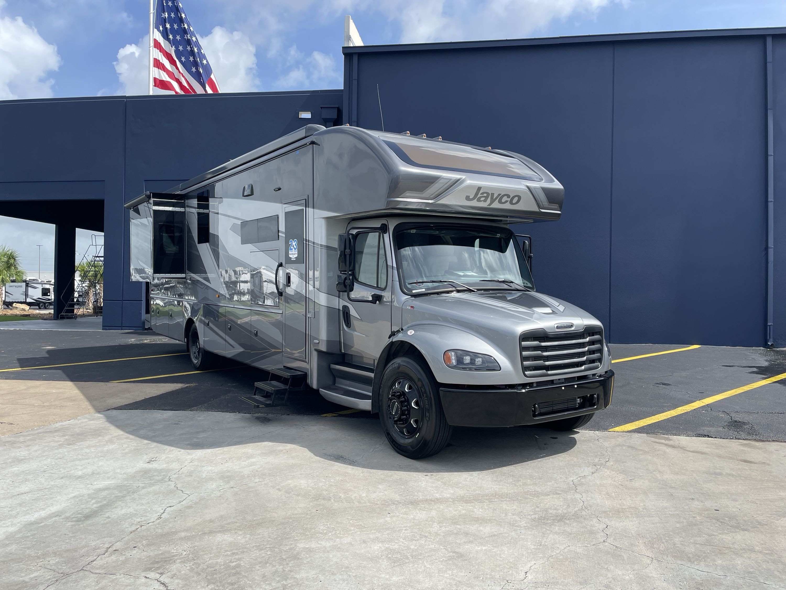 2027 Jayco SENECA PRESTIGE 37K in katy TX