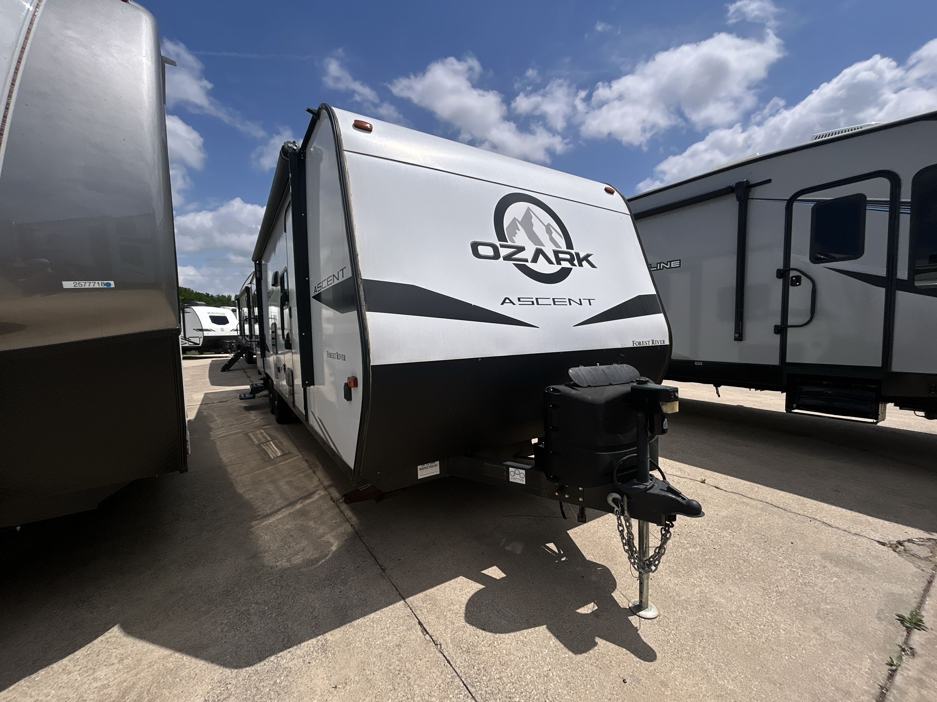 2021 Forest River OZARK 2700THX Travel Trailer Toy Hauler RV