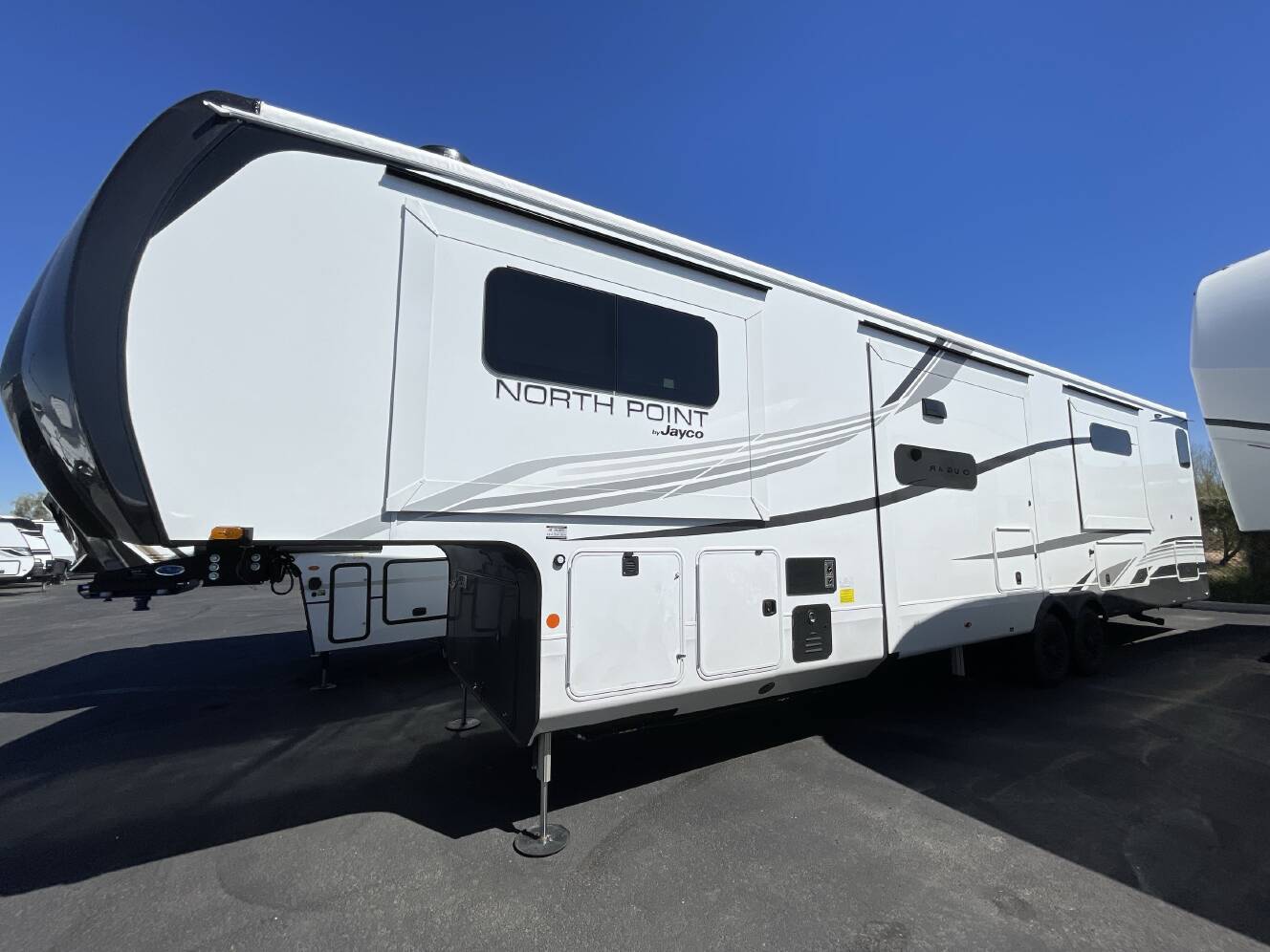 A photo of this 2026 Jayco NORTH POINT 382FLRB