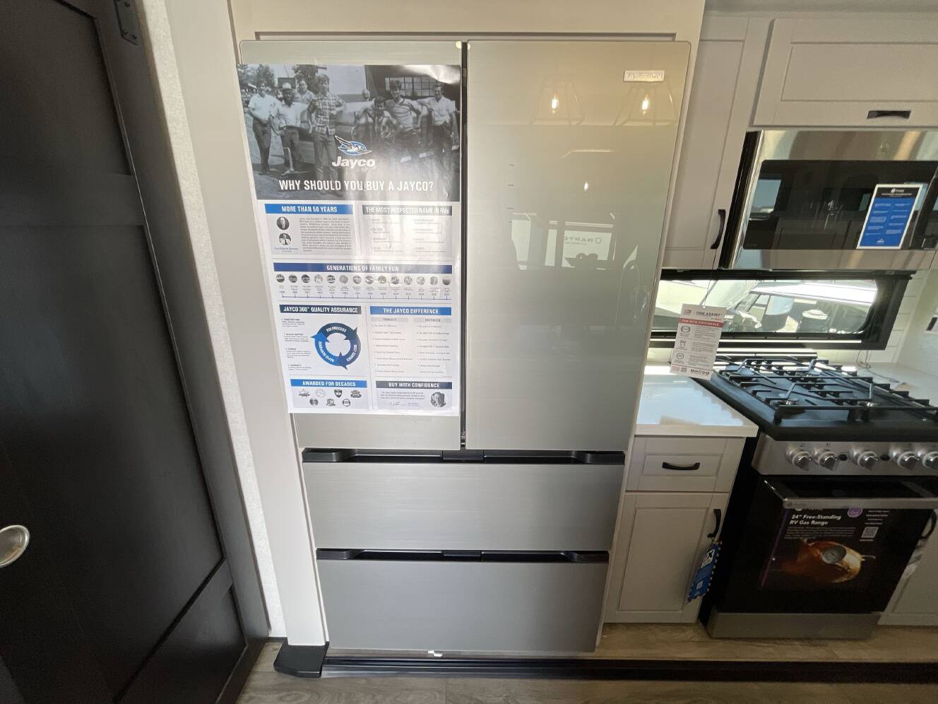 A photo of this 2026 Jayco NORTH POINT 382FLRB