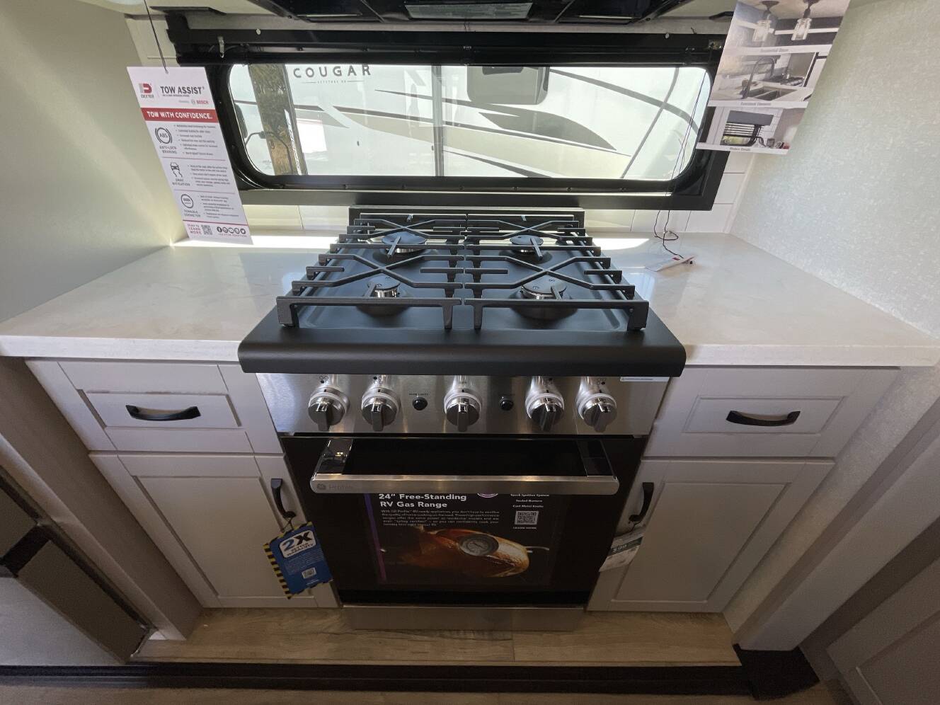 A photo of this 2026 Jayco NORTH POINT 382FLRB