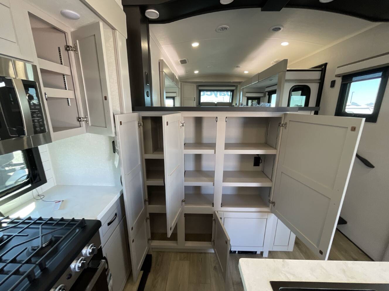 A photo of this 2026 Jayco NORTH POINT 382FLRB