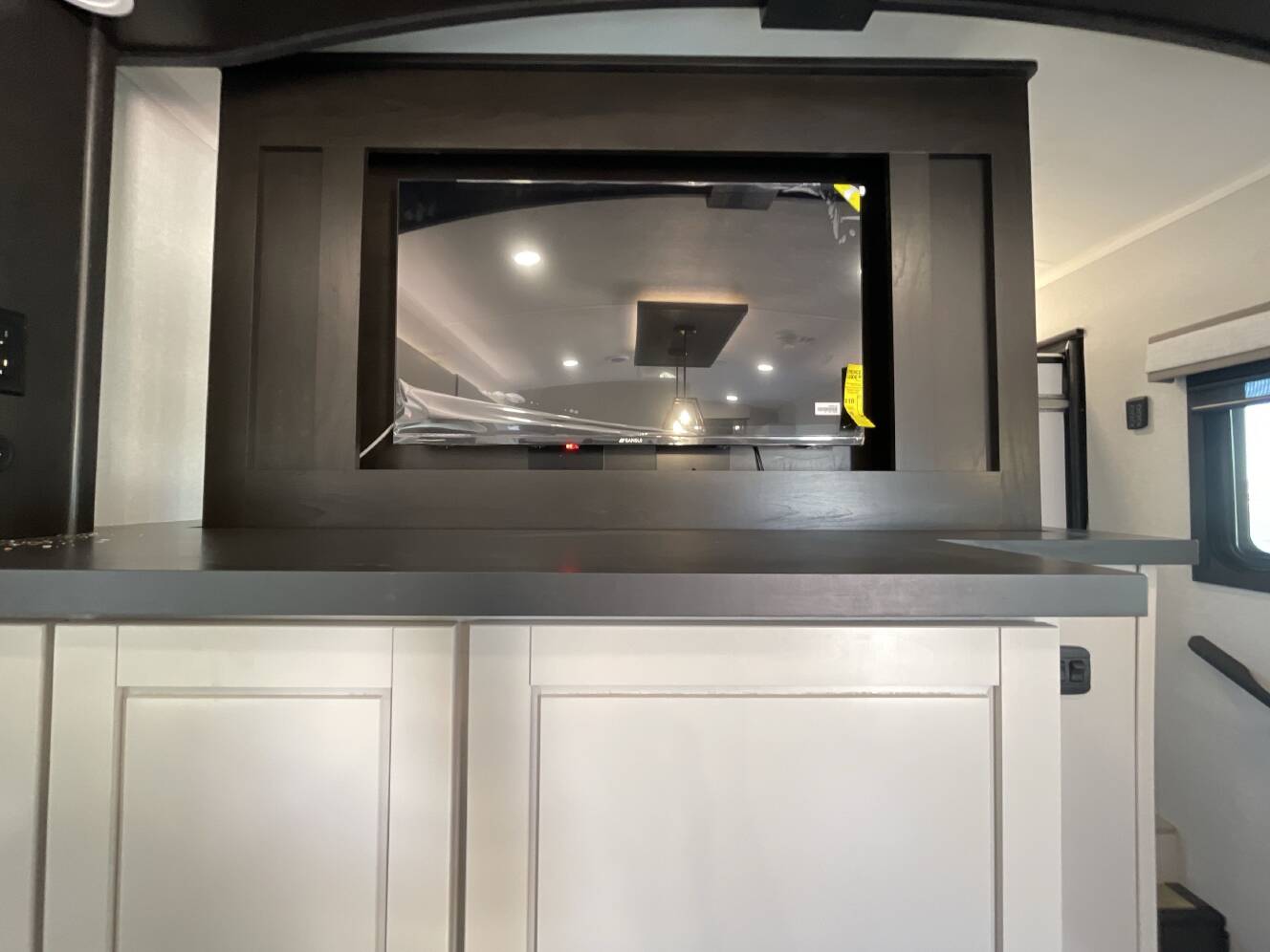 A photo of this 2026 Jayco NORTH POINT 382FLRB